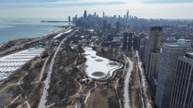 Chicago Skyline Illinois 'de Chicago' da. Şehir merkezindeki şehir manzarası. Lincoln Park Peyzajı. Illinois 'de Chicago Skyline. Metropolitan Bölgesi. Kış Manzarası.