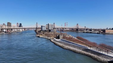 Franklin Roosevelt Eyalet Parkı New York 'ta Manhattan' da. Roosevelt Adası manzarası. Turizm Tarihi Yer. New York 'taki Franklin Roosevelt Eyalet Parkı. Yükseklik Binaları.