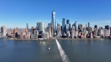 New York 'un merkezinde, New York' ta, Manhattan 'da. Şehir merkezinde. İş Bölgesi Sahnesi. New York 'un merkezinde, New York' ta. Bir Dünya Ticaret Merkezi Binası.