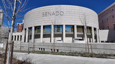 Madrid 'deki Madrid Senato Binası İspanya. Hükümet Binası Sahnesi. Şehir merkezindeki şehir manzarası. Madrid Comunidad De Madrid İspanya 'da. Senato Binası. Yasama Ofisi.