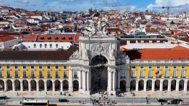 Lizbon, Portekiz 'in Lizbon semtinde Lizbon Skyline. Comercio Meydanı Sahnesi. Augusta Sokağı Şehir Manzarası. Lizbon Skyline Portekiz 'de. Tarihi Şehir Manzarası. Turizm Tarihi Yer.