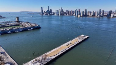 New York 'un merkezinde, New York' ta, Manhattan 'da. Highrise Binaları Sahnesi. Güzel şehir manzarası. New York 'un merkezinde, New York' ta. Jersey Şehri Peyzajı.