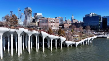 New York Skyline New York 'ta Manhattan' da. Şehir merkezinde göz kamaştırıcı. Turizm Tarihi Yer. New York Skyline, New York Birleşik Devletleri. Yükseklik Binaları.