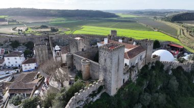 Leiria Portekiz 'deki Obidos' ta Obidos Skyline. Old Town Skyline 'da. Ortaçağ Köyü. Güzel şehir manzarası. Leiria Portekiz 'deki Obidos' ta Obidos Skyline. Kültür Geçmişi.