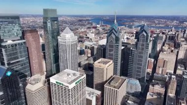 Philadelphia 'da Philadelphia' da, Amerika Birleşik Devletleri 'nde. Şehir merkezinde. Metropolis Manzarası. Philadelphia şehir merkezinde, Pensilvanya 'da. Finans Bölgesi. Çarpıcı Şehir Manzarası.