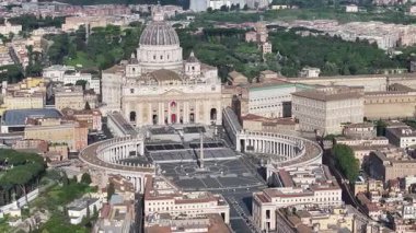 Vatikan Roma 'da Lazio İtalya' da. San Pedro Bazilikası Manzaranın üstünde. Katolik Kilisesi. Vatikan Roma 'da Lazio İtalya' da. San Pedro Meydanı Sahnesi. Dini geçmiş. Roma Skyline.