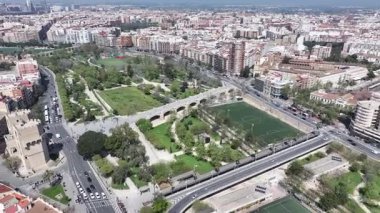 Valence Community İspanya 'da Valencia Skyline' da. Ortaçağ Binaları Sahnesi. Şehir merkezindeki şehir manzarası. Valence Community İspanya 'da Valencia. Kültür Mirası Skyline. Şehir Sahnesi.