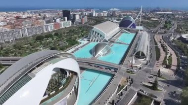 Valencia 'daki Bilim Müzesi Valenciana İspanya. Gelecekçi Şehir Manzarası. Bilim Müzesi. Valencia, Valenciana İspanya 'da. Turizm Tarihi Yer. Büyüleyici Skyline.