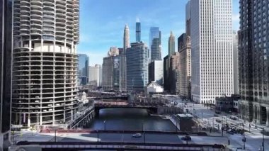 Chicago Skyline Illinois 'de Chicago' da. Highrise Binaları Sahnesi. Metropolitan Şehri. Illinois 'de Chicago Skyline. İş Bölgesi. Şehir Gökyüzü Görünümü.
