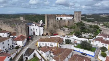Leiria Portekiz 'deki Obidos' ta Obidos Skyline. Old Town Skyline 'da. Ortaçağ Köyü. Güzel şehir manzarası. Leiria Portekiz 'deki Obidos' ta Obidos Skyline. Kültür Geçmişi.