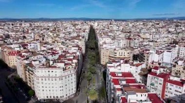 Valence Community İspanya 'da Valencia Skyline' da. Ortaçağ Binaları Sahnesi. Şehir merkezindeki şehir manzarası. Valence Community İspanya 'da Valencia. Kültür Mirası Skyline. Şehir Sahnesi.