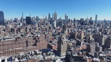 New York Skyline New York 'ta Manhattan' da. Şehir merkezinde göz kamaştırıcı. Turizm Tarihi Yer. New York Skyline, New York Birleşik Devletleri. Yükseklik Binaları.