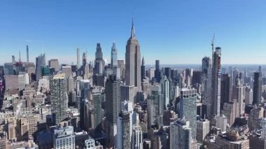 New York 'ta, Manhattan' da Empire State. Highrise Binaları Sahnesi. Güzel şehir manzarası. New York 'ta Empire State. İş Bölgesi Manzarası.