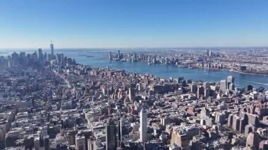 New York Skyline New York 'ta Manhattan' da. Şehir merkezinde göz kamaştırıcı. Turizm Tarihi Yer. New York Skyline, New York Birleşik Devletleri. Yükseklik Binaları.