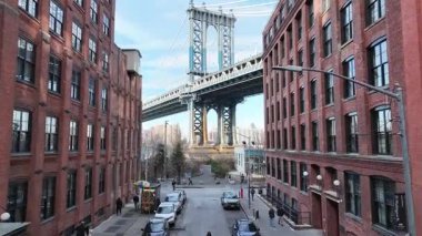 Brooklyn Skyline New York 'ta Brooklyn' de. Şehir merkezi sahnesi. Manhattan Köprüsü Peyzajı. New York 'ta Brooklyn Skyline. Çarpıcı Şehir Manzarası.
