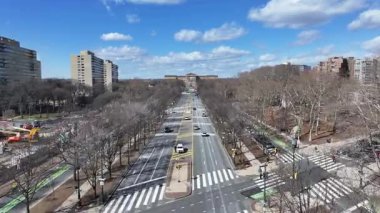 Ben Franklin Parkway Philadelphia 'da, ABD' de. Sanat Müzesi. Şehir merkezinde. Pennsylvania 'da Ben Franklin Parkway. Otoyol Sahnesi.