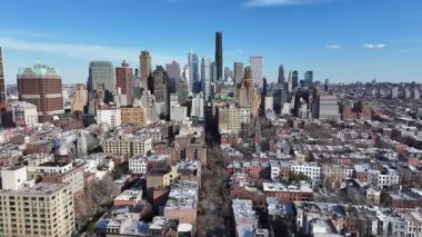 Brooklyn Skyline New York 'ta Brooklyn' de. Şehir merkezi sahnesi. Highrise Binaları. New York 'ta Brooklyn Skyline. Çarpıcı Şehir Manzarası.