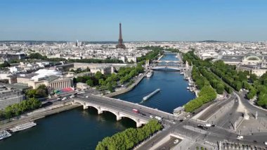 Fransa 'daki Paris Ile De France Ulusal Meclisi' nde. Bourbon Sarayı. Paris Skyline Sahnesi. Fransa 'nın Ile de France şehrindeki Paris' te Ulusal Meclis. Devlet dairesi. Turizm Tarihi Yer.