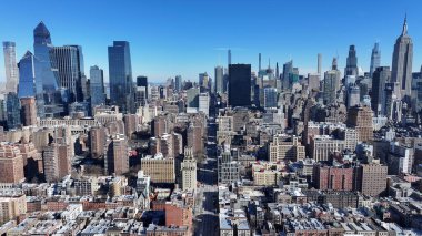 New York Skyline New York 'ta Manhattan' da. Şehir merkezinde göz kamaştırıcı. Turizm Tarihi Yer. New York Skyline, New York Birleşik Devletleri. Yükseklik Binaları.