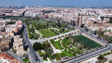 Valence Community İspanya 'da Valencia Skyline' da. Ortaçağ Binaları Sahnesi. Şehir merkezindeki şehir manzarası. Valence Community İspanya 'da Valencia. Kültür Mirası Skyline. Şehir Sahnesi.