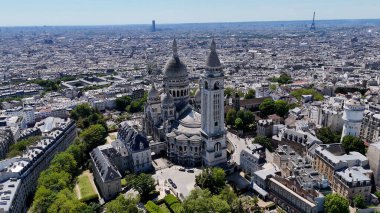 Fransa 'da Paris' teki Sacre Coeur Kilisesi. Sacre Coeur Tapınağı. Paris Skyline Sahnesi. Fransa İle 'deki Paris' teki Sacre Coeur Kilisesi. Katolik dini. Turizm Tarihi Yer.