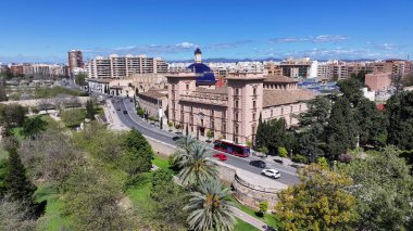 Valence Community İspanya 'daki Valencia Güzel Sanatlar Müzesi. Müze manzarası. Şehir merkezindeki şehir manzarası. Valence Community İspanya 'da Valencia. Kültür Mirası Skyline. Şehir Sahnesi.