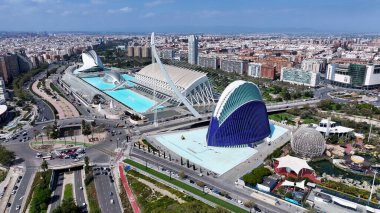 Valencia 'daki Bilim Müzesi Valenciana İspanya. Gelecekçi Şehir Manzarası. Bilim Müzesi. Valencia, Valenciana İspanya 'da. Turizm Tarihi Yer. Büyüleyici Skyline.