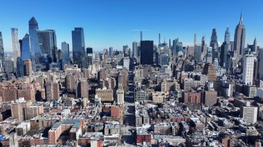 New York 'un merkezinde, New York' ta, Manhattan 'da. Highrise Binaları Sahnesi. Güzel şehir manzarası. New York 'un merkezinde, New York' ta. İş Bölgesi Manzarası.