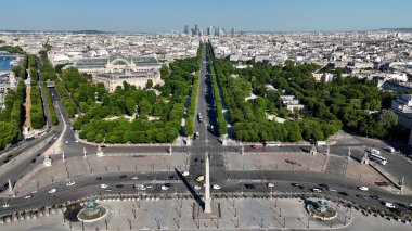 Champs Elysees Fransa 'daki Paris Ile De France' da. Arc De Triomphe Sahnesi. Paris Şehri Peyzajı. Champs Elysees Paris 'te, Fransa' nın Ile de France 'ında. Muhteşem Concorde Meydanı. Kültür Mirası.
