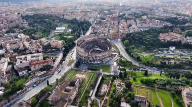 Lazio İtalya 'daki Roma Arkeoloji Parkı. Kültür Mirası. Güzel şehir manzarası. Lazio İtalya 'daki Roma Arkeoloji Parkı. Ortaçağ manzarası. Arkeolojik Kazı. İtalya Skyline.