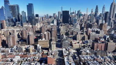 New York 'un merkezinde, New York' ta, Manhattan 'da. Highrise Binaları Sahnesi. Güzel şehir manzarası. New York 'un merkezinde, New York' ta. İş Bölgesi Manzarası.