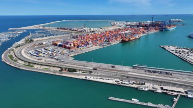 Valencia Limanı Valence Community İspanya. Yük Gemisi Sahnesi. Deniz Taşımacılığı. İspanya 'daki Valencia Limanı. Manzara değişimi. Ticaret Pazarı Sahnesi.