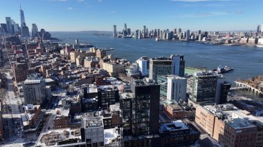 New York 'un merkezinde, New York' ta, Manhattan 'da. Highrise Binaları Sahnesi. Güzel şehir manzarası. New York 'un merkezinde, New York' ta. Kış Manzarası.