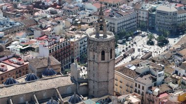 Valencia 'daki Valencia Katedrali Valenciana İspanya. Eski Şehir Manzarası. Şehir merkezinde. Valencia, Valenciana İspanya 'da. Kilise silueti. Güzel Şehir Manzarası.