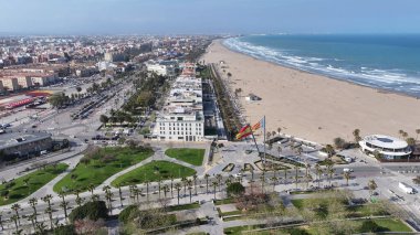 Valencia Valencia 'daki Las Arenas Plajı İspanya Topluluğu. Çarpıcı şehir manzarası. Plaj manzarası. Highrise Binaları. Valencia Valencia 'daki Las Arenas Plajı İspanya Topluluğu. Doğa Arkaplanı.