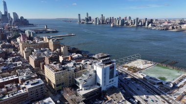 New York Skyline New York 'ta Manhattan' da. Şehir merkezinde göz kamaştırıcı. Turizm Tarihi Yer. New York Skyline, New York Birleşik Devletleri. Yükseklik Binaları.