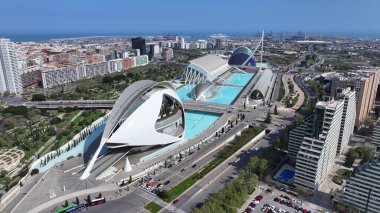 Valencia 'da Valencia Skyline İspanya' da. Fütürist Binalar. Şehir merkezindeki şehir manzarası. Valencia Valencia İspanya 'da. Güzel Skyline. Sanat Müzesi..