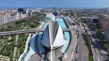 Valencia 'daki Bilim Müzesi Valenciana İspanya. Gelecekçi Şehir Manzarası. Bilim Müzesi. Valencia, Valenciana İspanya 'da. Turizm Tarihi Yer. Büyüleyici Skyline.