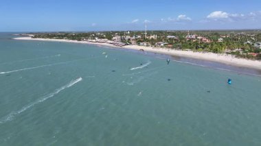 Brezilya 'nın Piaui şehrinde, Cajueiro Da Praia' daki Barra Grande Plajı. Plaj manzarası. Doğa Deniz Burnu. Tatil Varış Yeri. Brezilya 'nın Piaui şehrinde, Cajueiro Da Praia' daki Barra Grande Plajı. Yaz Seyahati.