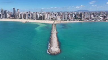 Fortaleza Ceara. Fortaleza Skyline Ceara Brezilya Fortaleza 'da. Sahil şehri. Şehir merkezindeki şehir manzarası. Plaj manzarası. Fortaleza Skyline Ceara Brezilya Fortaleza 'da. Güzel Skyline.