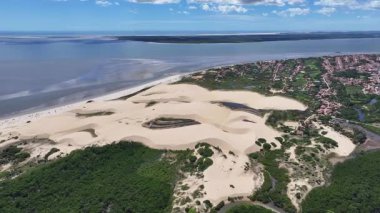 Maranhao Brezilya 'daki Tutoia Köyü. En Büyük Nehir Deltası. Kıyı Kenti manzarası. Maranhao 'daki Tutoia Köyü. Riverside Sahnesi. Doğa Arkaplanı. Seyahat güzergahı. Brezilya Kuzeydoğu.