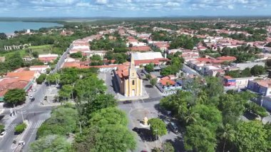 Ceara Brezilya 'daki Camocim' deki Metropolitan Katedrali. Kilise manzarası. Din geçmişi. Seyahat güzergahı. Ceara Brezilya 'daki Camocim' deki Metropolitan Katedrali. Metropole Meydanı.