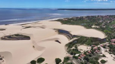 Tutoia Skyline, Tutoia, Brezilya 'da. Doğa Manzarası. Amerika 'nın Brezilya Deltası. Maranhao 'daki Tutoia Skyline. Riverside City 'de. Plaj manzarası. Tatil seyahatleri. Brezilya Kuzeydoğu.
