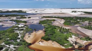 Maranhao Brezilya 'daki Santo Amaro' daki Betania Köyü. Doğa manzarası. Güzel yağmur ormanları. Maranhao 'daki Betania Köyü. Oasis Manzarası. Renkli Nehir. Yerli Köyü. Brezilya Kuzeydoğu.