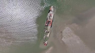 Tutoia Skyline, Tutoia, Brezilya 'da. Sahil Skyline. Doğa Düşük Dalga. Yaz Gezisi. Tutoia Skyline, Tutoia, Brezilya 'da. Gemi Enkazı Manzarası.