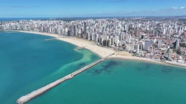 Fortaleza Skyline Ceara Brezilya Fortaleza 'da. Sahil şehri. Şehir merkezindeki şehir manzarası. Plaj manzarası. Fortaleza Skyline Ceara Brezilya Fortaleza 'da. Güzel Skyline. Brezilya Kuzeydoğu.