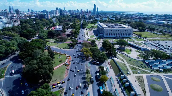 Buenos Aires Arjantin 'de Buenos Aires Skyline. Şehir merkezinin modern binalarla dolup taşması. Metropol Manzarası Panoramik Şehir Manzarası Güzel. Kentsel Panoramik Şehir Görünümü.
