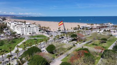 Valencia Valence Community İspanya 'da Valencia Skyline. Şehir Skyline Modern ve Geleneksel Mimariyi Gösteriyor. Horizon Sahili Denizi kıyısında. Deniz kenarı seyahati. Valencia Valence Topluluğu.