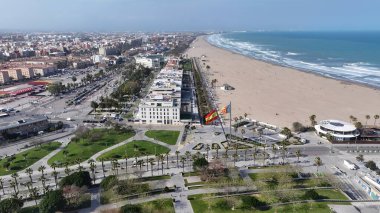 Valencia İspanya 'da Valencia Skyline. Büyüleyici Tropikal Sahne Sahnesi Yukarıdan Görünüyor. İnşaat Manzarası Panoramik Şehir Görünümü Meşgul. Panoramik Şehir Manzarası. Valencia İspanya.