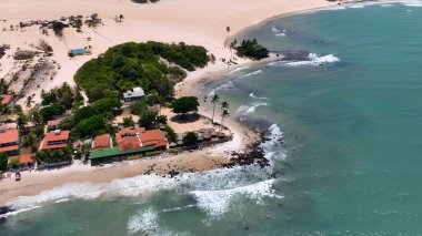 Natal Rio Grande Do Norte Brezilya 'daki Genipabu Plajı. Büyüleyici Tropikal Sahne Sahnesi Yukarıdan Görünüyor. Cennet Skyline Idyllic göz kamaştırıcı. Paradise Rıhtım Sahili. Natal Rio Grande do Norte.